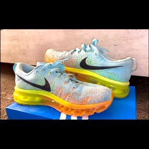 Limited edition Nike color splash